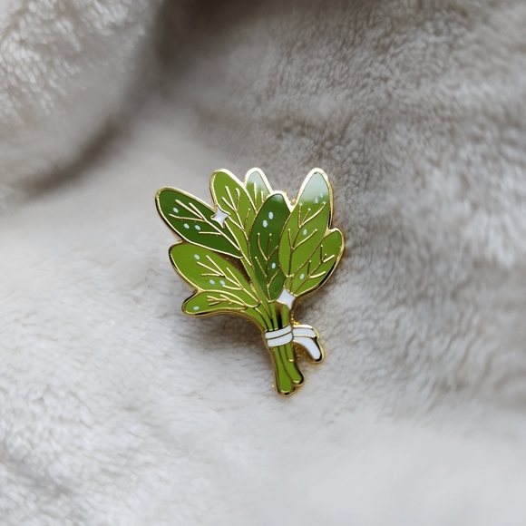 Sage Bundle Enamel Pin - Picture 5 of 6